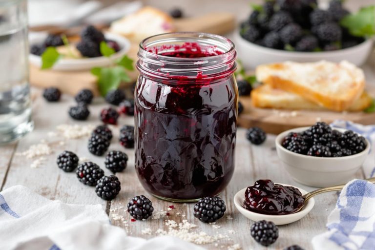 Confiture de mûres sans pépin.jpg